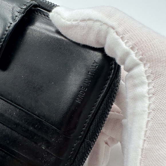 Prada Black Leather Wallet - Picture 11 of 15
